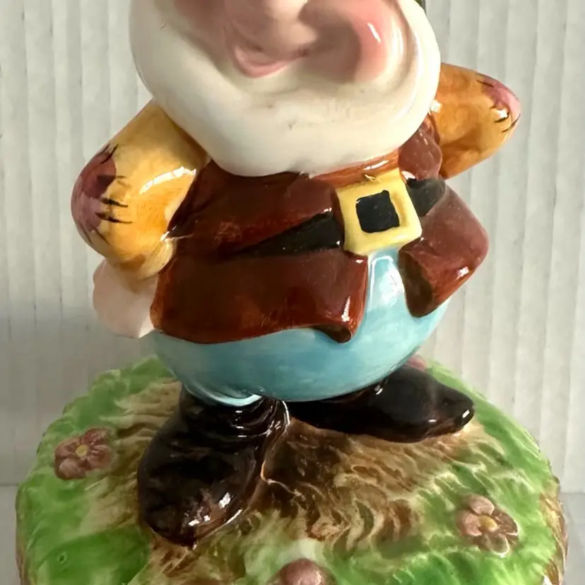 Schmid Musical Happy Dwarf Disney