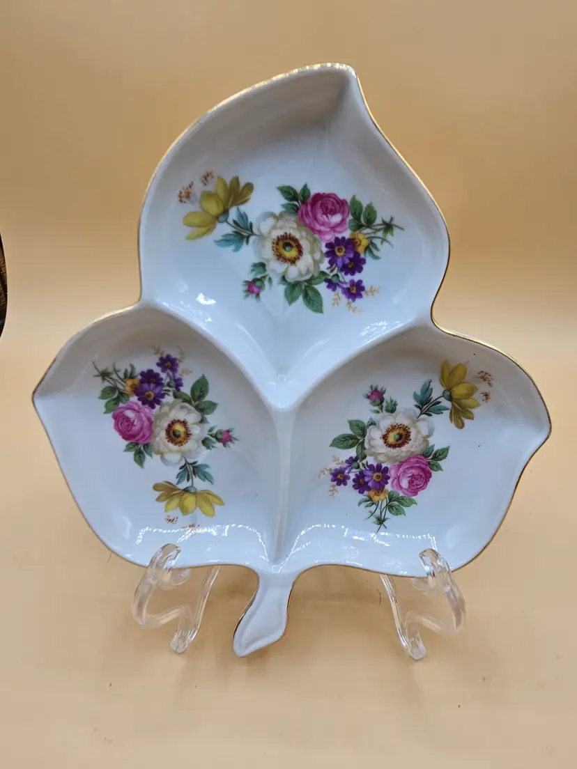 Mitterteich Bavaria Divided Leaf Shaped Multi-colored Floral 7.75" Trinket Dish, Germany