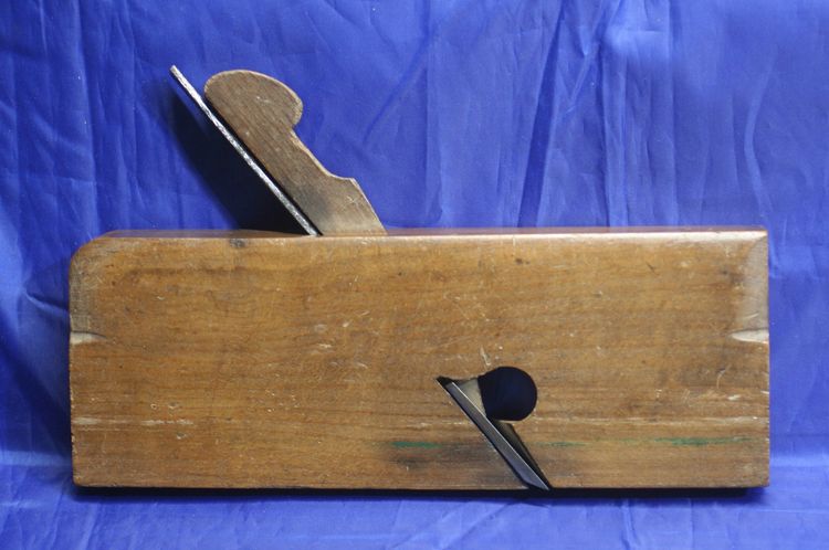 Wooden Rabbet Plane – Skewed 1 ¼” Iron – P. BROOKS  E. HARTFORD