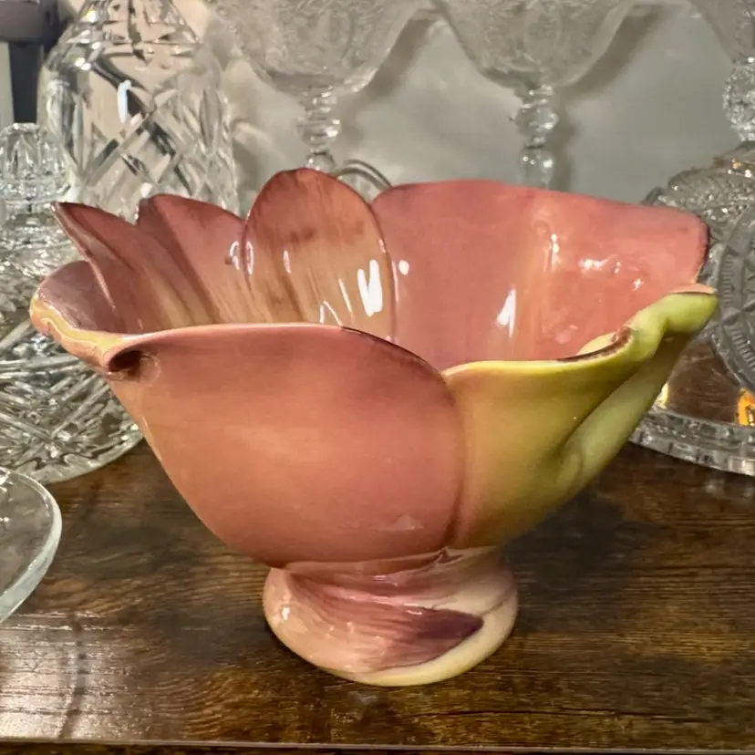 πΏπ¦ South Africa, ceramic Mustardseed & Moonshine botanical bowl, hand painted flower design. Founded by artist Kate Carlyle in Cape Town, South Africa, in 1992