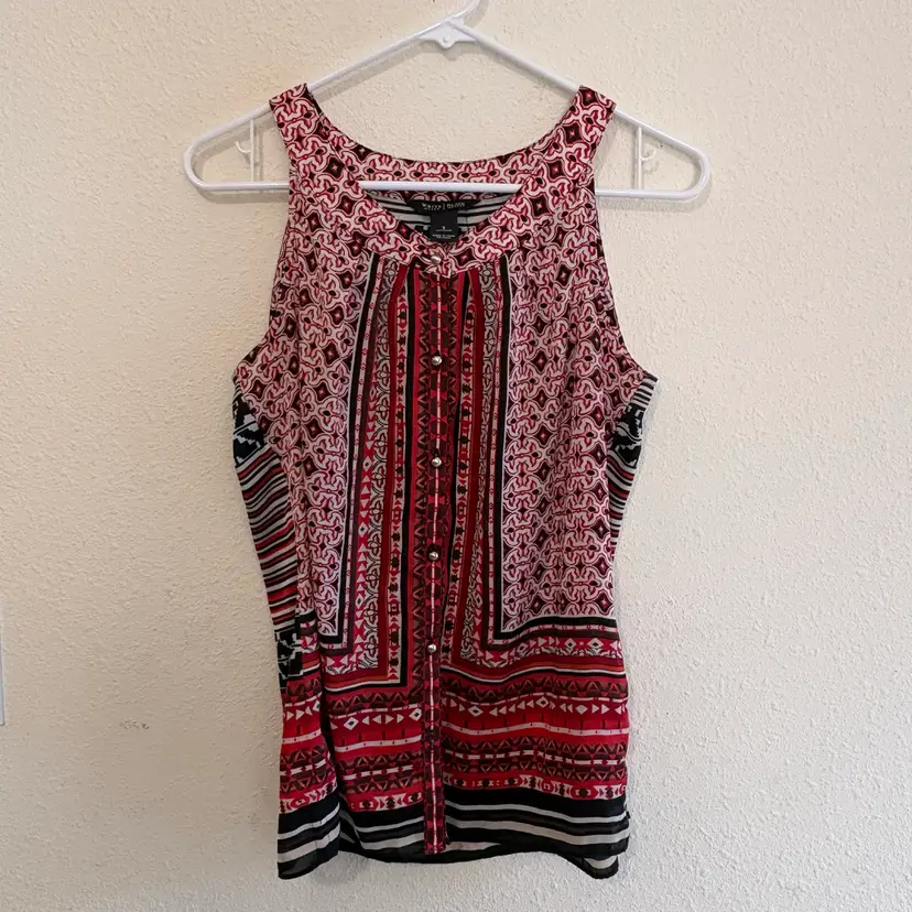 095. White House Black Market Red Black Tank