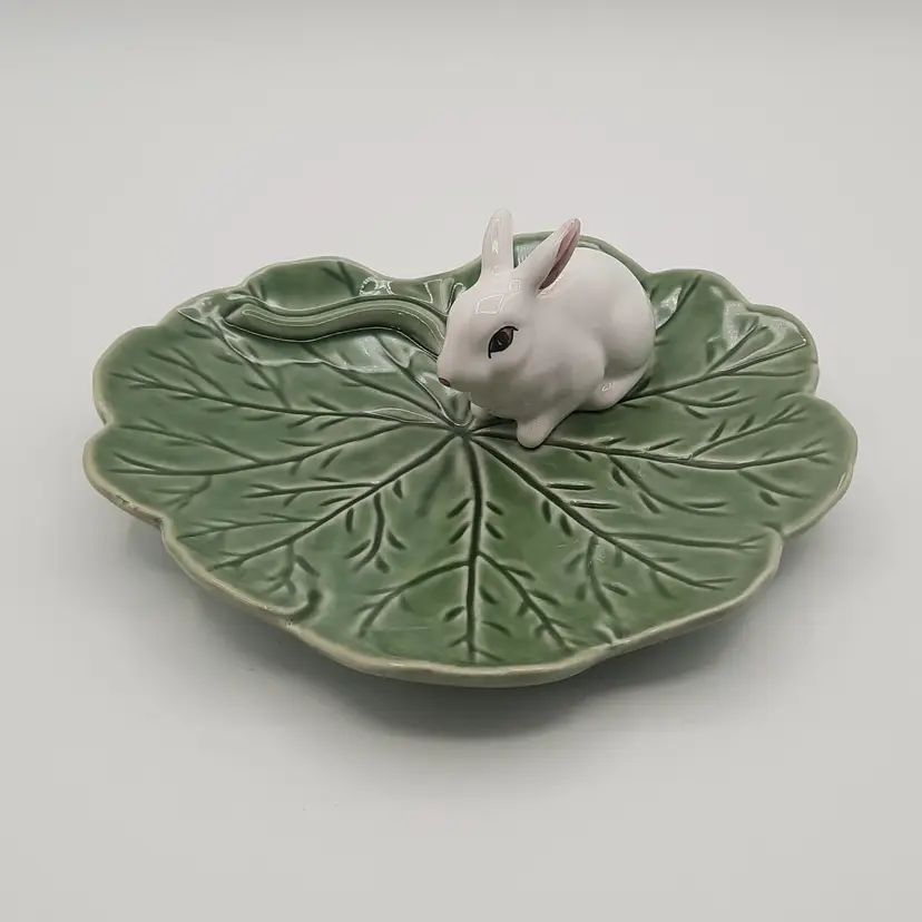 Bordallo Pinheiro Portugal Green Cabbage Leaf Dish with White Bunny Rabbit