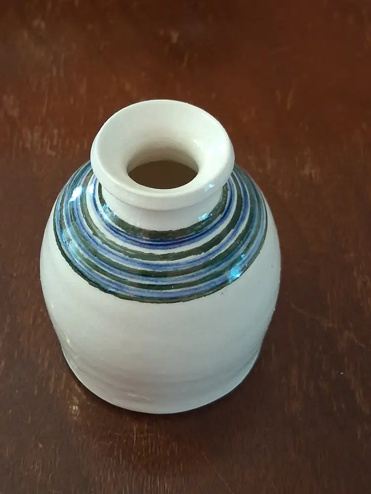 Handmade Jamestown Pottery Studio Vase 3.5 in