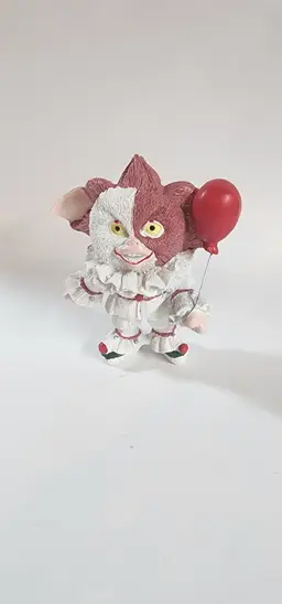 It Pennywise Gremlin Gizmo Mogwai resin figure