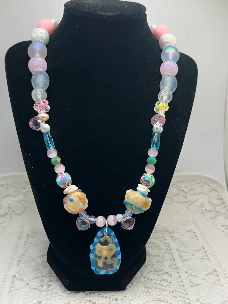 Playful Pastel Bow Statement Necklace – Hand-Painted Pendant & Whimsical Beads
