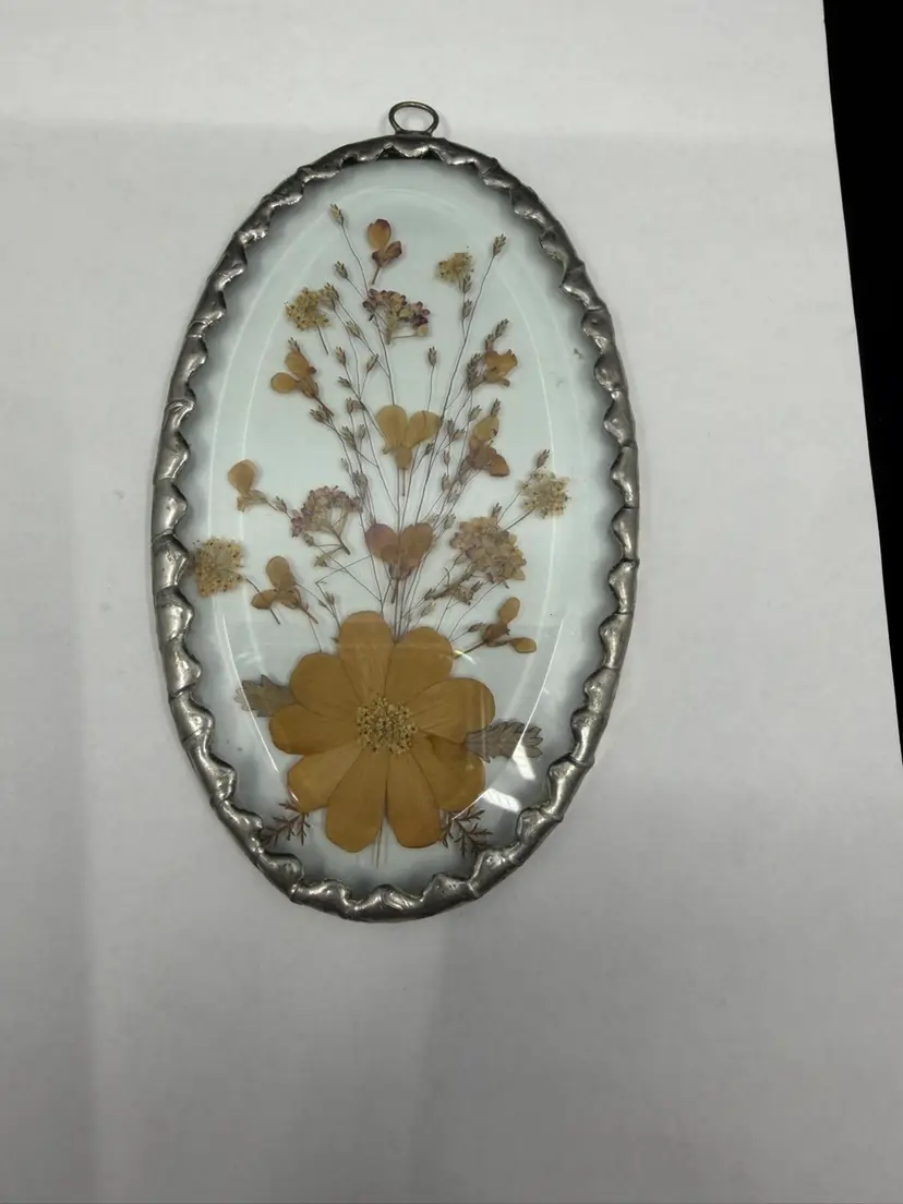 Oval Glass And Pewter Pressed Dried Flowers Suncatcher