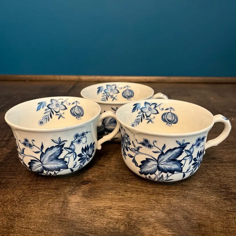 Vintage Set of 3 Johnson Brothers “Malvern Blue” ~ Blue Onion ~ Flat Tea Cups