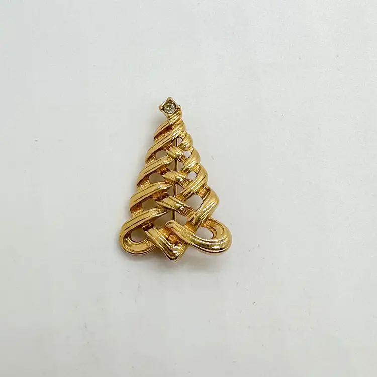 Avon Christmas Tree Pin Brooch Gold Tone Crystal Topper Signed 1.25" Vintage 1.25"H B25