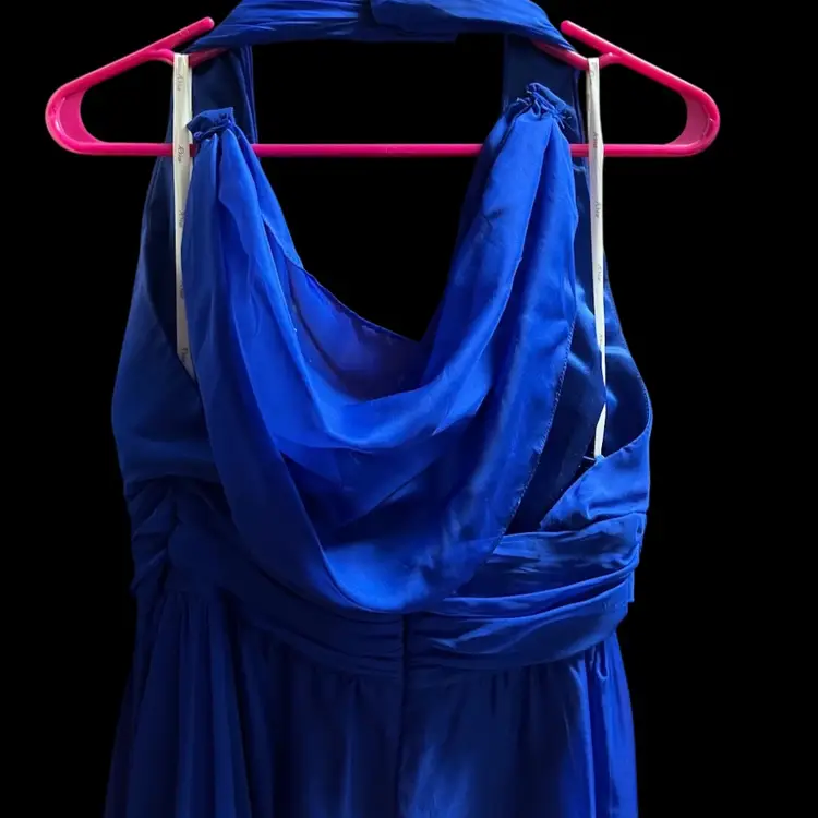 Riva Designs Formal / Prom Dress - size 12/14 - optional little shawl added -