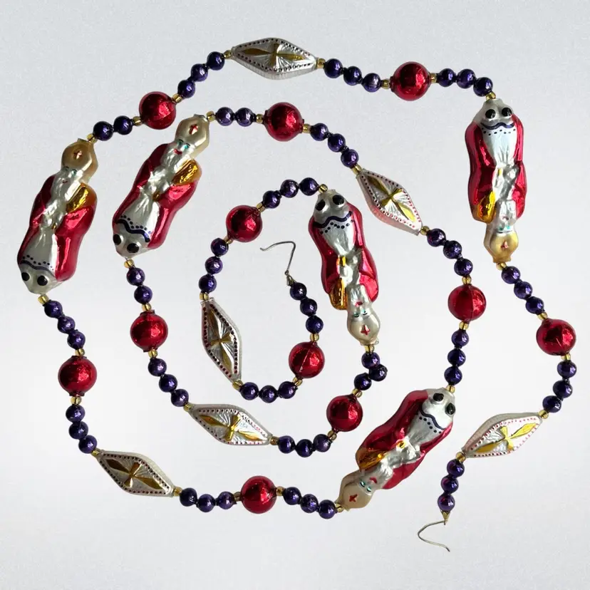 1993 Christopher Radko
Bishop And Crosses Glass
Christmas Garland, Vintage Christmas Decor, Christmas Garland, Vintage Christopher Radko Ornament Decor