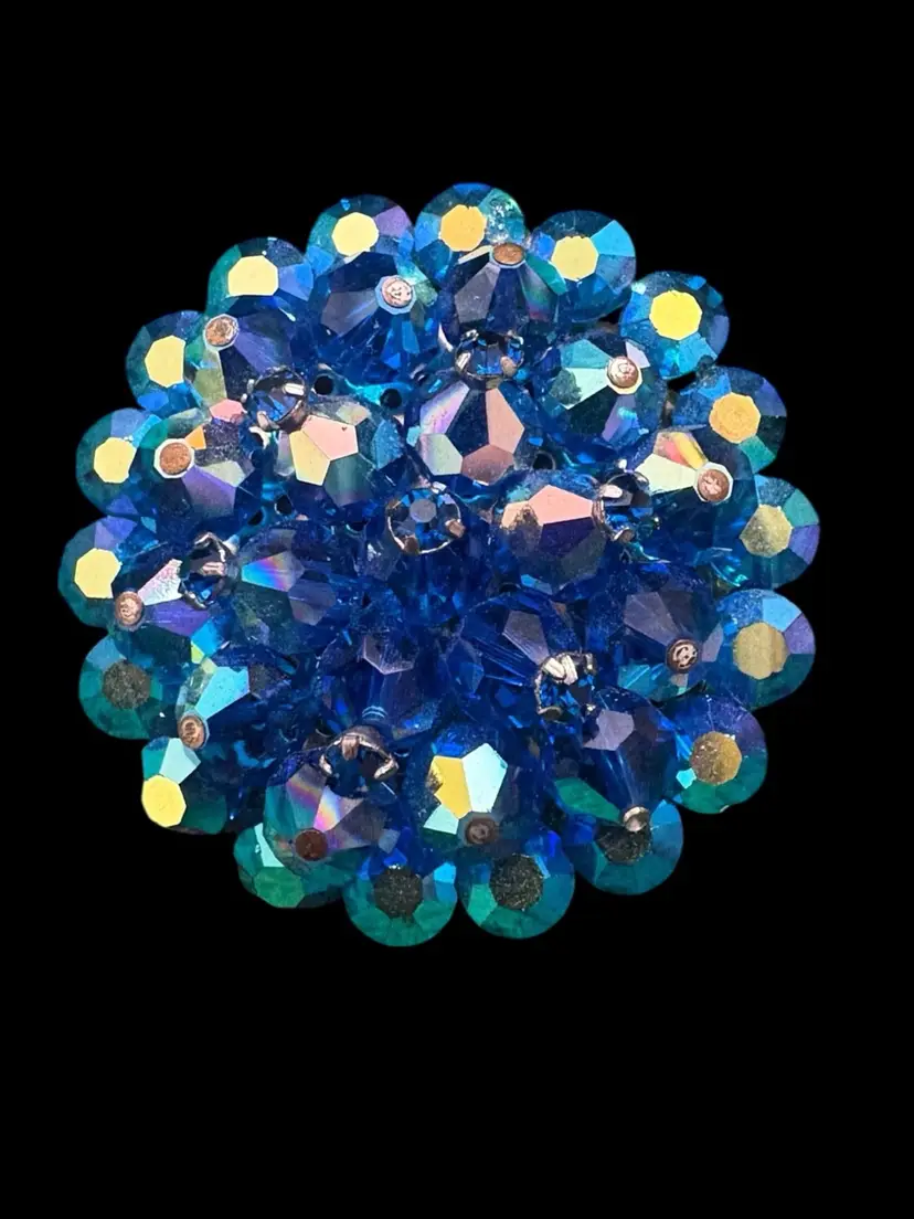 #01 80. Peacock Blue Aurora Borealis Vintage Brooch.