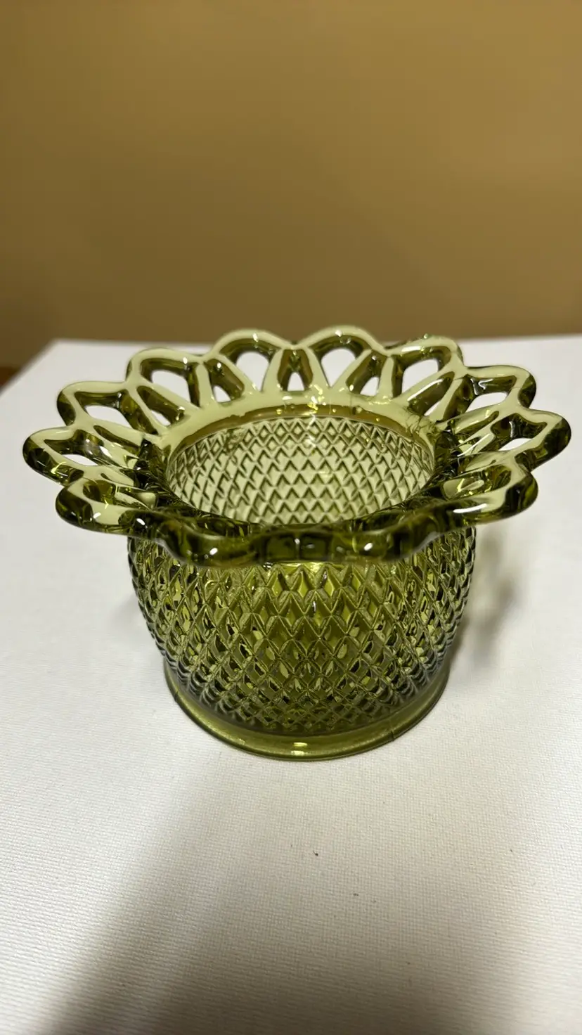 Imperial Glass Diamond Point Avocado Crochet Open Lace Bowl/Vase