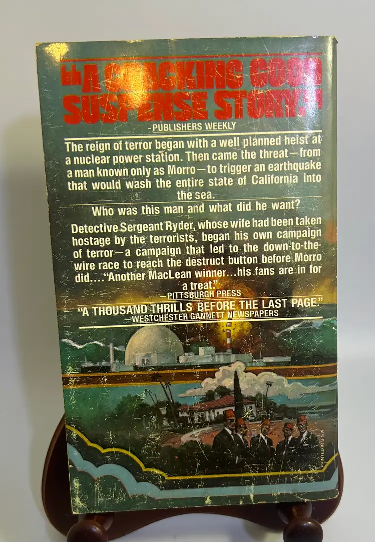 Vintage 'Goodbye California' Alistair MacLean Paperback Book/Novel 1977 Fawcett