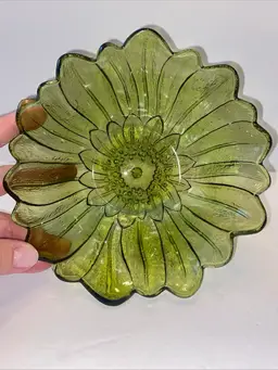 Indiana Glass Avocado Green Sunflower Shaped  Depression Glass Bowl