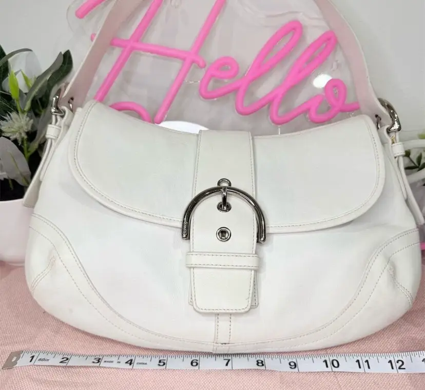 Coach 2004 Vintage Purse Leather Shoulder Hobo Shoulder Bag