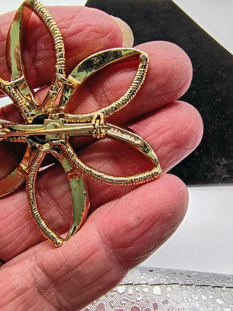 Vintage Gerry Gold Tone with Yellow Enameled Details Large Flower Daisy Brooch