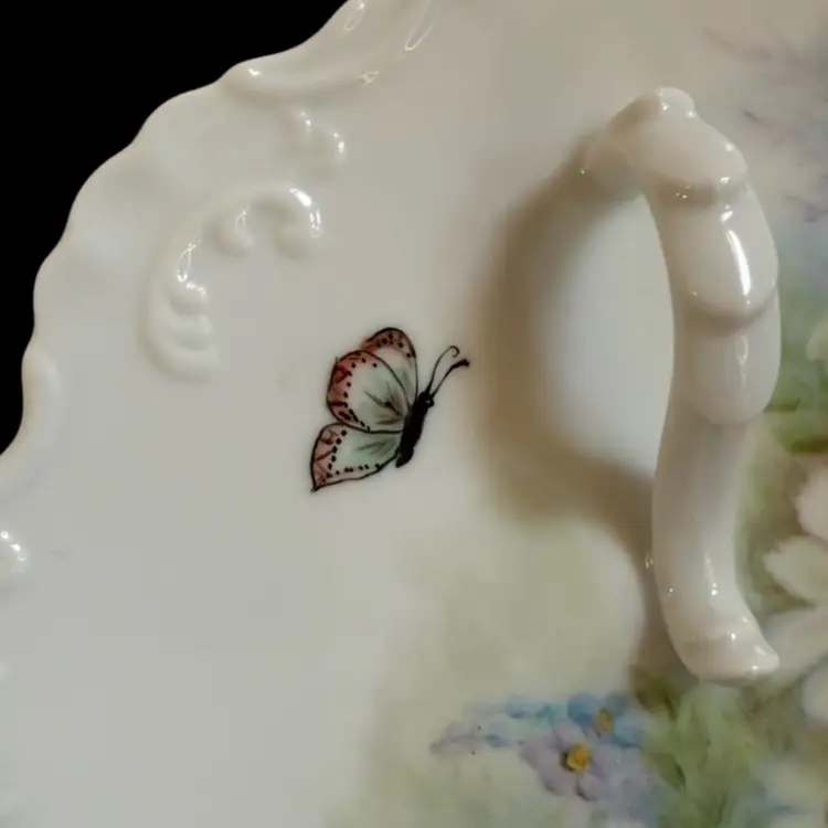 Vintage Nappy Dish Hand Painted Floral Daisies & Butterfly Design
6-1/2” W