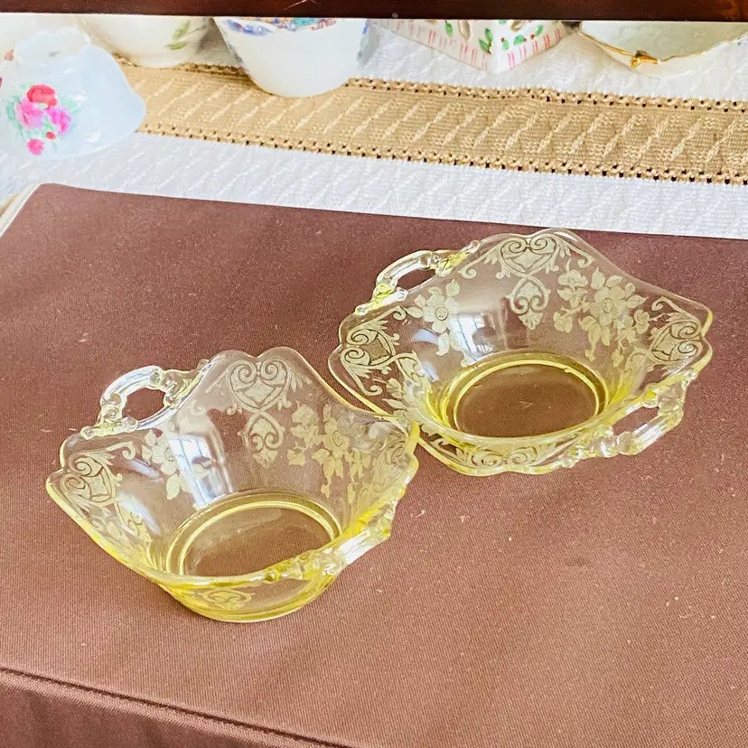 Vintage Cambridge Chantilly Topaz Yellow Etched Glass Bon Bon Bowls Pair