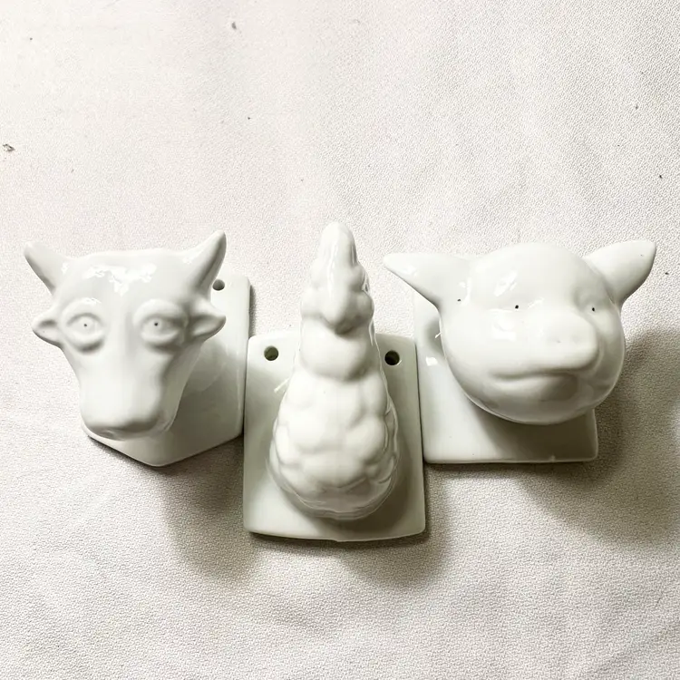 Farmhouse Animal Ceramic Wall Hooks Set - Rooster Pig Bull  Apron Towel Vintage