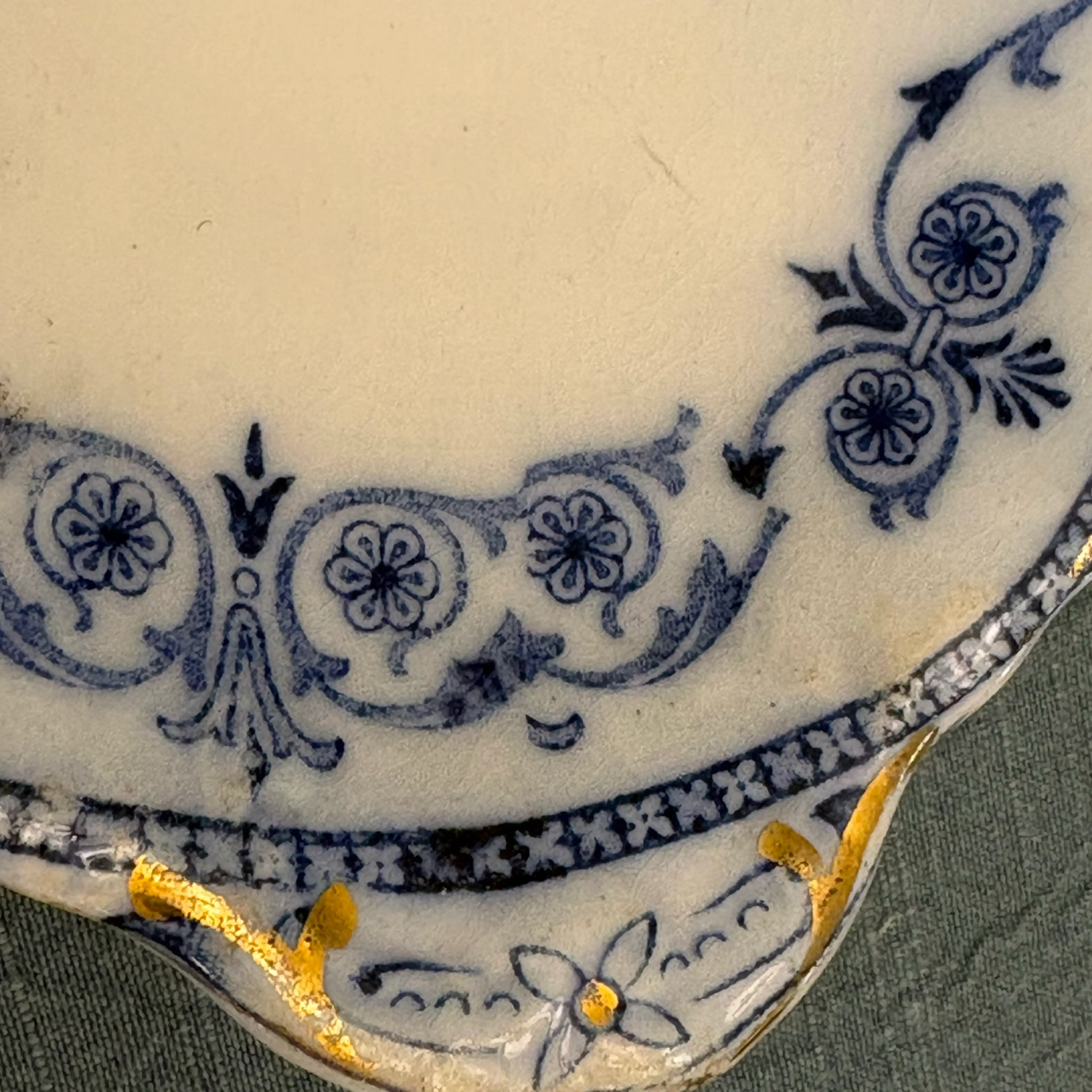 Image 2 of 4