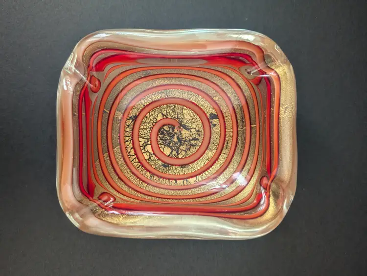 Murano Art Glass Barovier and Toso Red Swirled Ashtray with Gold Oro Flecks