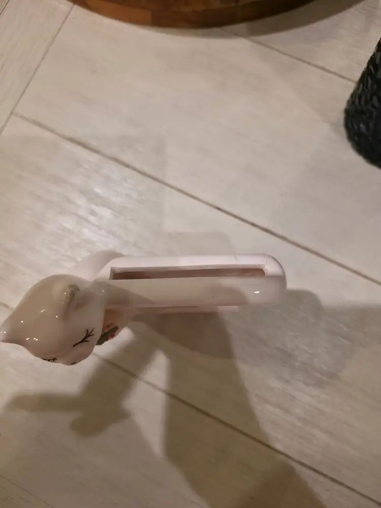 Vintage Emson Taiwan White Porcelain Cat Figurine Picture Frame