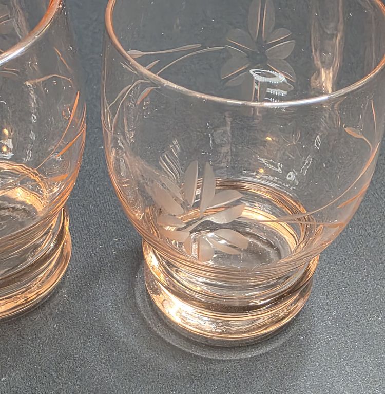 Set of 4 Vintage Etched Pink Cordial Glasses GLOWING – Floral Motif