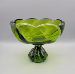 #01 Vintage MCM Viking Avocado Green Glass Swirl Footed Pedestal Dish
