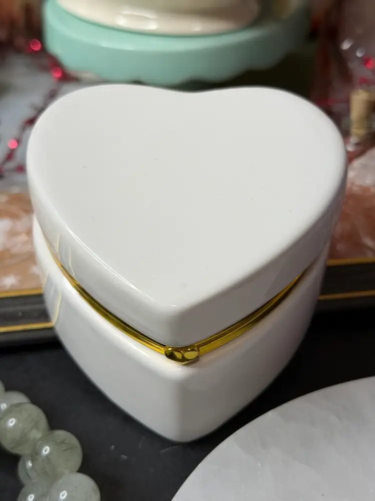 Heart Box, ::Loving Life:: Rose Sage!💘Comes With HEART PENDANT