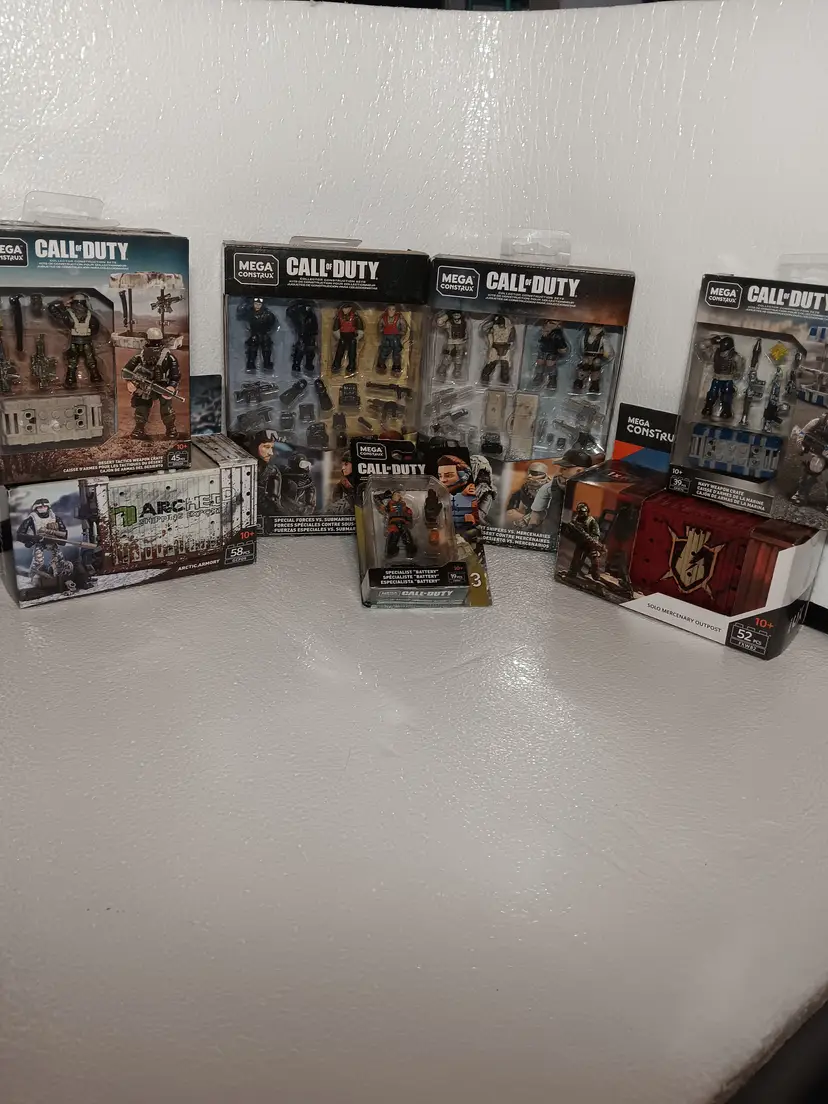 Mega construx call of duty  lot