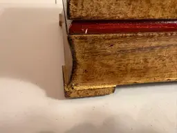 Florentine Tissue Box Holder