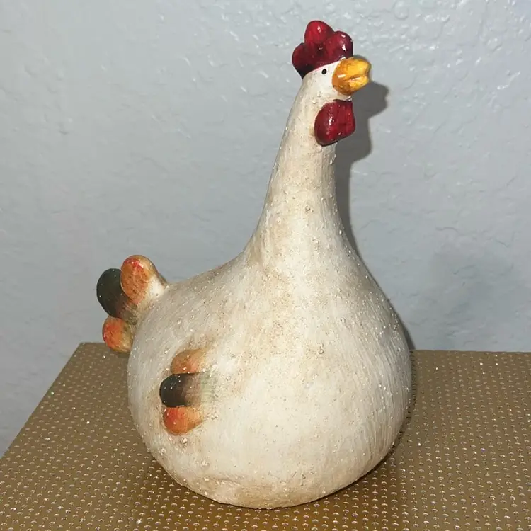 Colonial Cluck Figurine
