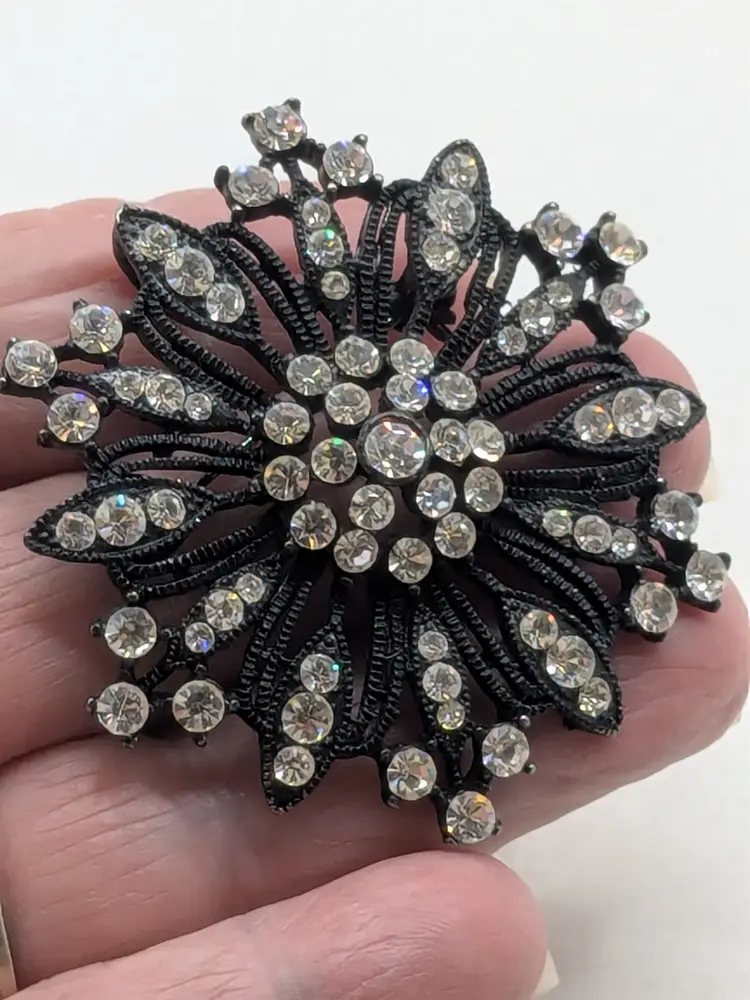 Black Rhinestone Flower Brooch Pin Jewelry