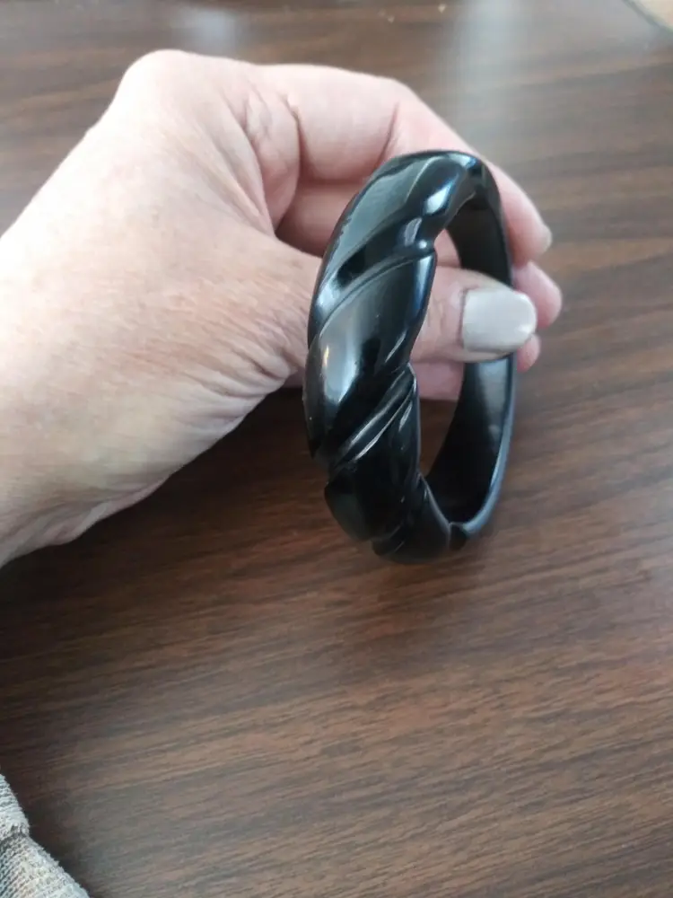 Vintage Black Carved Bakelite Bangle Bracelet 2.5 opening