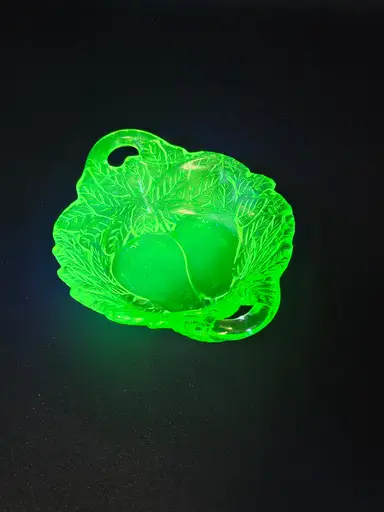 Paperweights, Vtg Glass, ✨️Glowy Items✨️