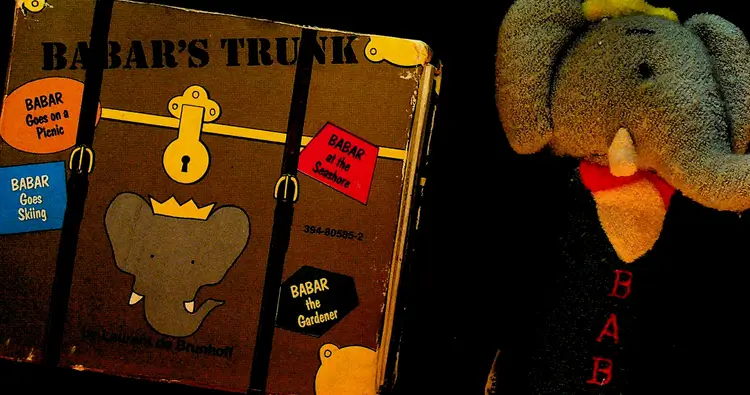 Babar's Trunk by Laurent de Brunhoff Four Books with Plush Elephant Rattle