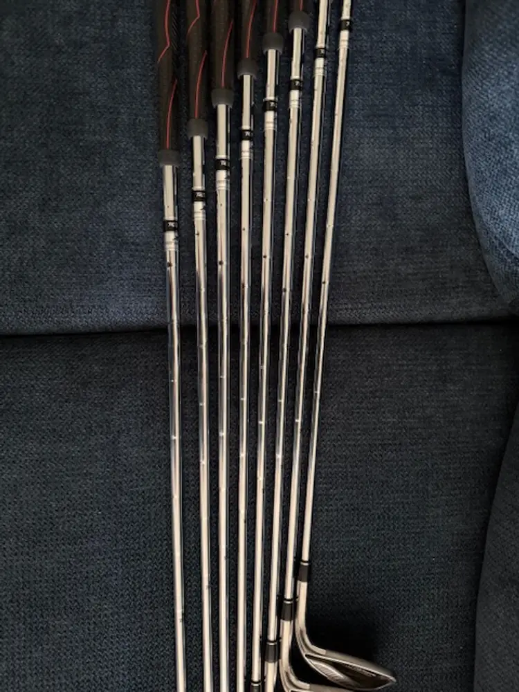 #01 Adams Insight XTD iron set 4-PW, SW (MOTIVATED SELLER)