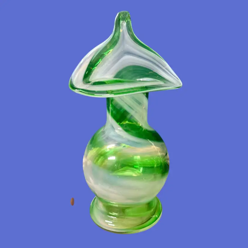 7.75" Vintage Smith's OLD TIMER Hand Blown Art Glass Vase, Jack in the Pulpit