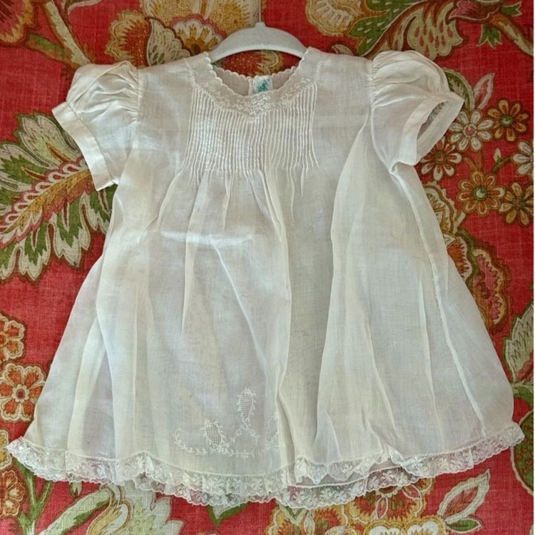 Vintage 1950’s Tiny Tots Baby Dress  White Fine Cotton-Linen Blend