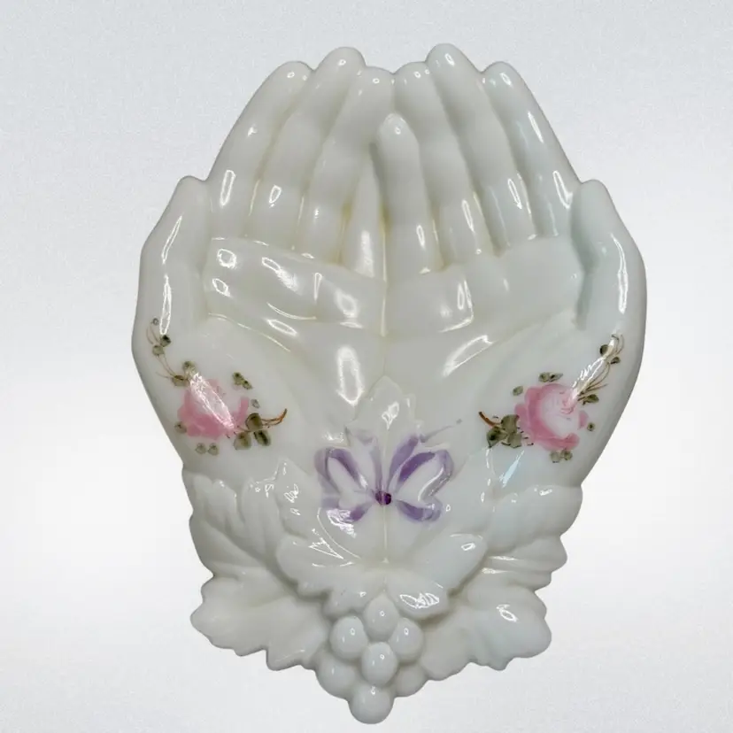 Vtg Westmoreland Milk Glass Hand Trinket Dish Cupped Hands Soap Candy 7-1/2” x 5-1/2” x 1-1/2”