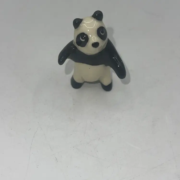 Hagen Renaker miniature made in America Panda Cub Standing black chest retired