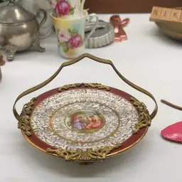 Plate In Amazing Stand