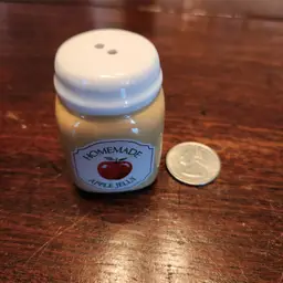Pepper Shaker Homemade Apple Jelly