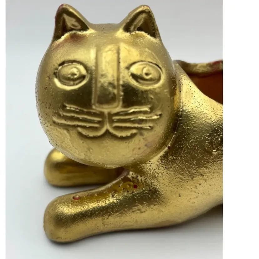 Gold Painted Stretchy Cat Ceramic Planter