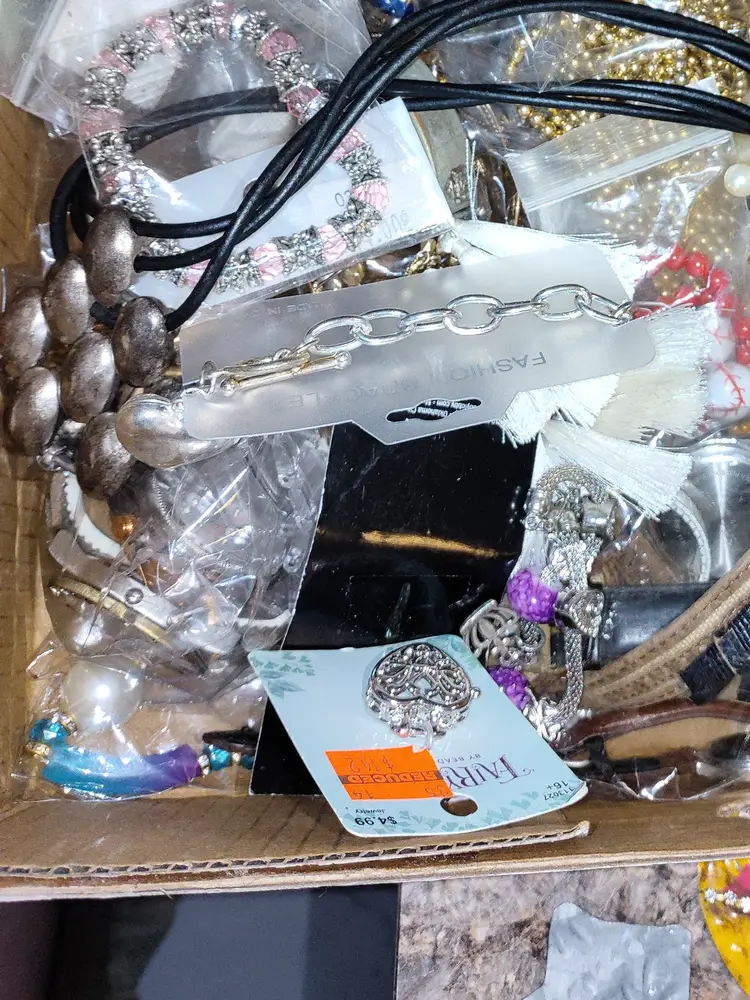 Jewelry randoms and dad jokes