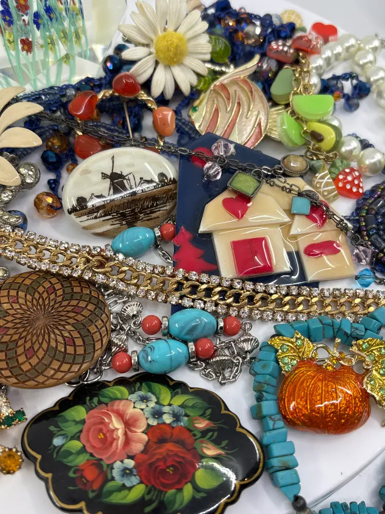 Lunchbreak! $1 Start Jewelry