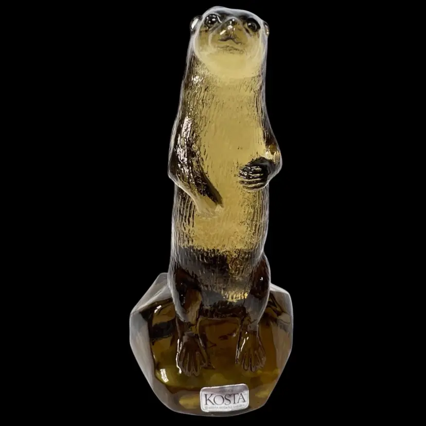 1984/85 Brown Otter Statue Kosta Boda Sweden. World Wildlife Fund (WWF) 261/1000 Limited Edition & K. Engman Signed. Original Label. Glass Figurine Of Endangered Otter Very Hard-to-Find.