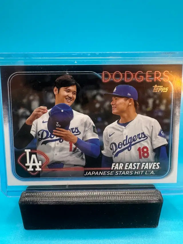 Ohtani & Yamamoto Topps Update Far East Favorites Los Angeles Dodgers