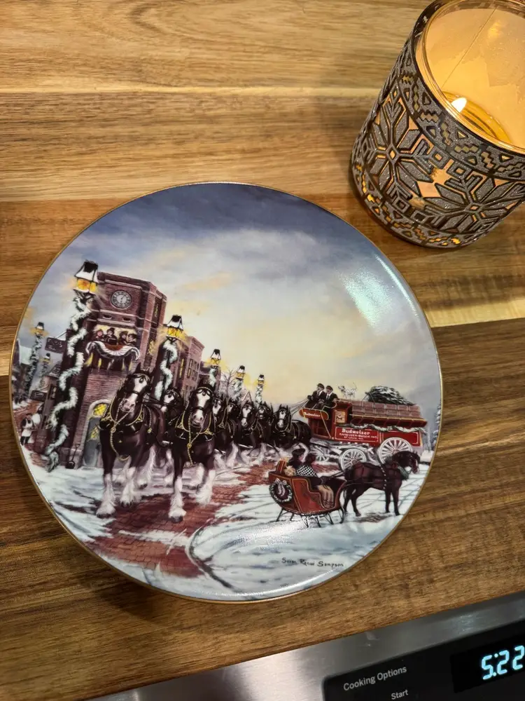 Anhueser Busch Clydesdale Christmas Commemorative Plate