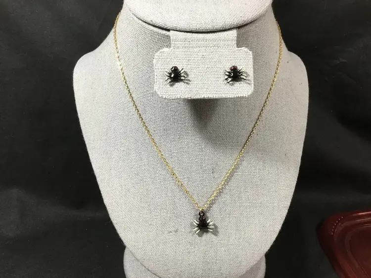 Halloween tiny spider earrings & necklace, gold tone rolo chain, black spiders